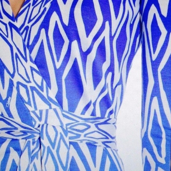 Diane Von Furstenberg Dresses & Skirts - DVF Banded Julian Silk Wrap Dress Ikat Blue/Wht 2